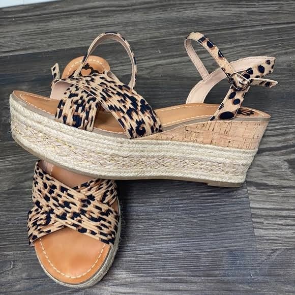 Fergalicious Platform Espadrille Wedge Sandal Size 8 leopard - Picture 1 of 10